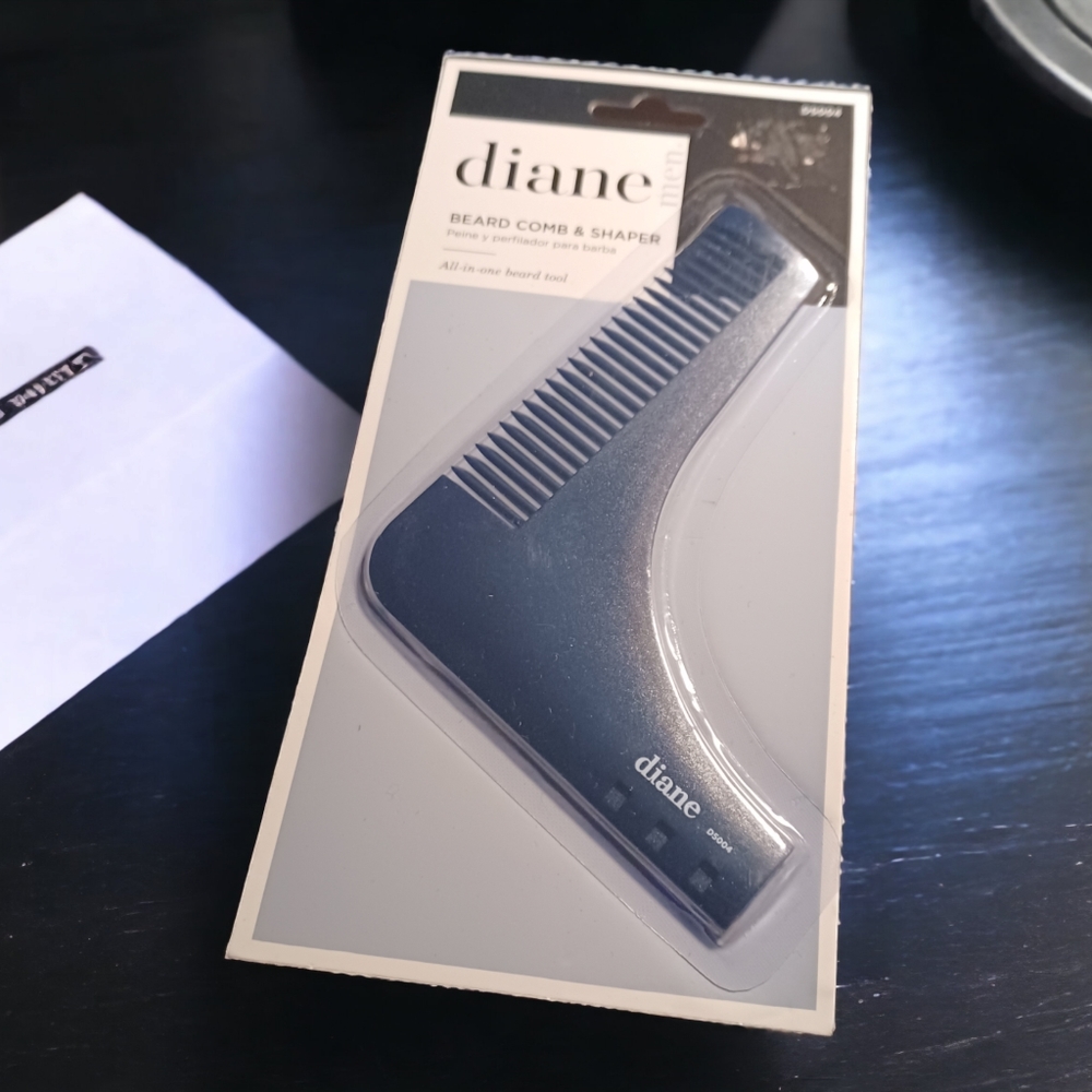 Rare Diane Beard Shaper and Comb